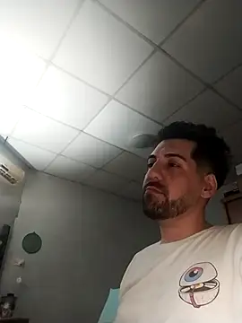 Snapshot of nicedick_bro chatting on 10/24/25, 03:14 nicedick bro online show from 10/24/25, 03:14