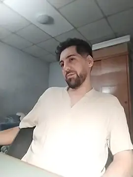 Snapshot of nicedick_bro chatting on 12/04/25, 02:43 nicedick bro online show from 12/04/25, 02:43