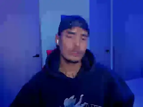 thomas latin boy online show from 09/14/25, 01:49