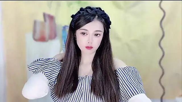 Snapshot of VIWVI chatting on 03/17/26, 05:00 VIWVI online show from 03/17/26, 05:00