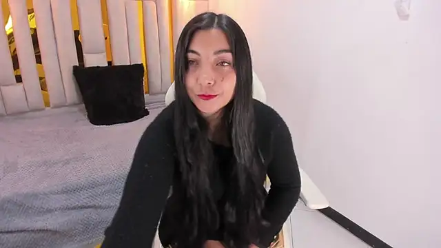 Karla hernandez  online show from 01/31/25, 11:03