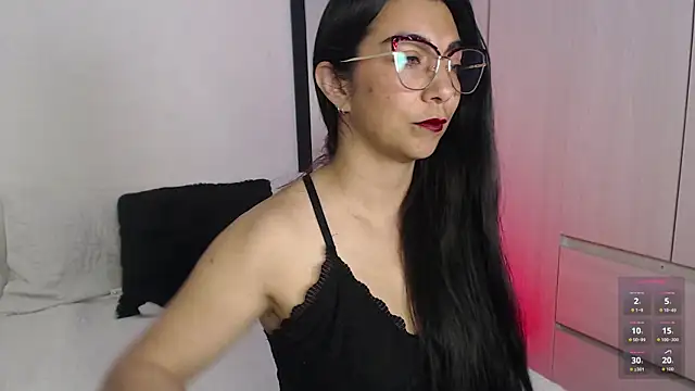 Karla hernandez  online show from 11/28/25, 09:56