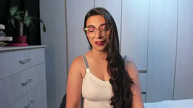 Karla hernandez  online show from 05/27/26, 10:45