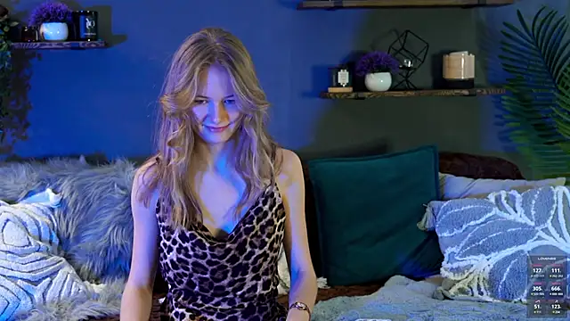 Alexandra Demore online show from 03/22/25, 11:42