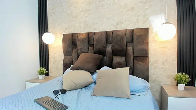 keyla  ross online show from 01/16/25, 01:06