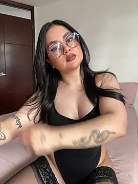 montmariana online show from 06/18/26, 07:18