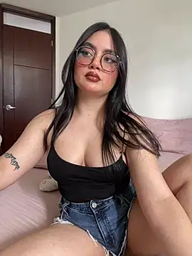 montmariana online show from 06/25/26, 05:06