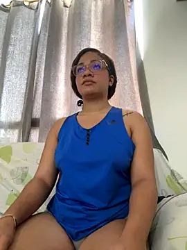 Snapshot of ashley_Tompson1 chatting on 10/09/25, 12:14 ashley Tompson1 online show from 10/09/25, 12:14