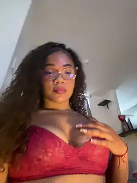 Snapshot of ashley_Tompson1 chatting on 03/30/26, 12:06 ashley Tompson1 online show from 03/30/26, 12:06