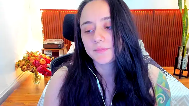 KatherineBond online show from 12/20/25, 07:10