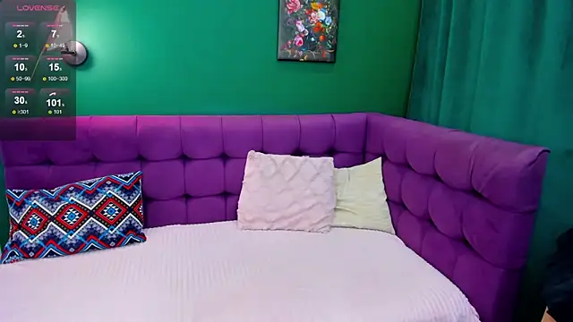 EvaMoran online show from 11/20/25, 01:50