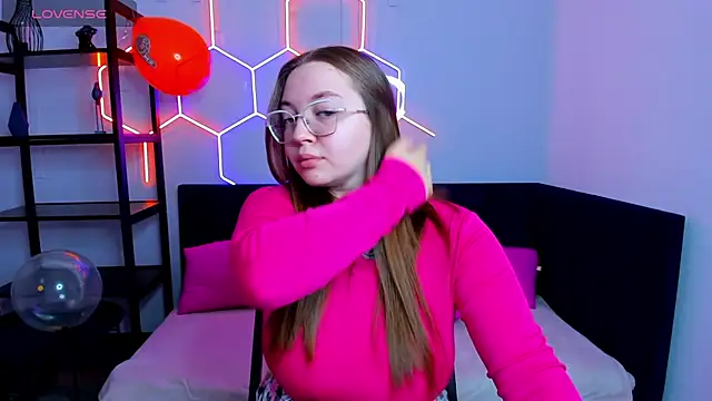 Emma adorablle online show from 09/28/25, 01:33