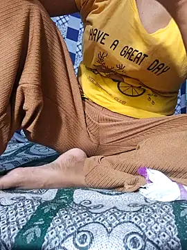 Priya Bong online show from 09/12/25, 05:02