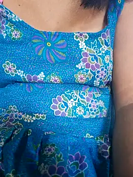 Priya Bong online show from 10/15/25, 11:21