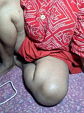 Snapshot of Priya_Bong chatting on 03/21/26, 02:05 Priya Bong online show from 03/21/26, 02:05