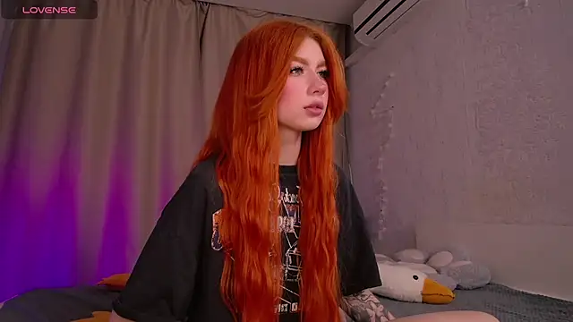 Snapshot of Evaa_Moonn_ chatting on 03/09/25, 11:35 Evaa Moonn online show from 03/09/25, 11:35