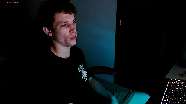 deividcloud36 online show from 05/10/26, 12:16