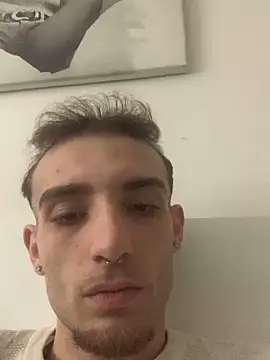 Snapshot of LaMaterialista chatting on 03/18/26, 11:13 LaMaterialista online show from 03/18/26, 11:13