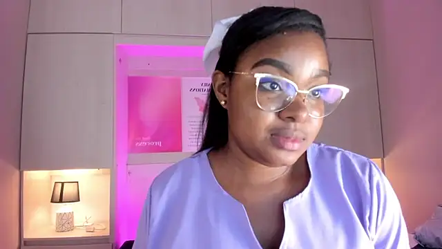 tamaraa smiith online show from 12/03/25, 08:07