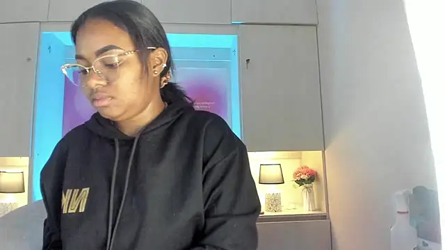 tamaraa smiith online show from 05/03/26, 12:11