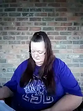 Snapshot of Bayou_Woman68 chatting on 11/23/25, 11:04 Bayou Woman68 online show from 11/23/25, 11:04