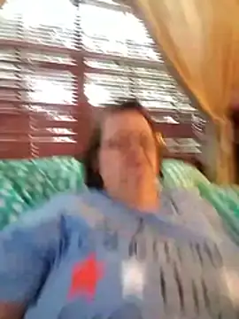 Snapshot of Bayou_Woman68 chatting on 06/14/26, 10:45 Bayou Woman68 online show from 06/14/26, 10:45