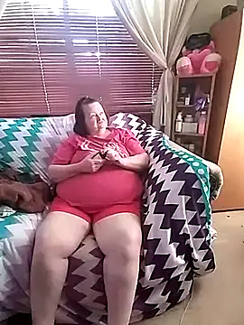 Snapshot of Bayou_Woman68 chatting on 06/23/26, 09:35 Bayou Woman68 online show from 06/23/26, 09:35