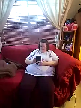 Snapshot of Bayou_Woman68 chatting on 06/24/26, 01:32 Bayou Woman68 online show from 06/24/26, 01:32