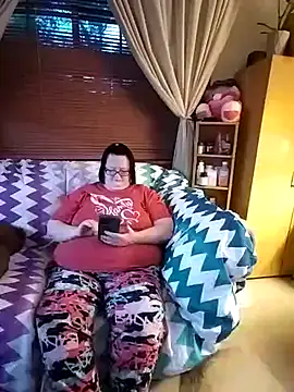 Snapshot of Bayou_Woman68 chatting on 07/06/26, 01:02 Bayou Woman68 online show from 07/06/26, 01:02