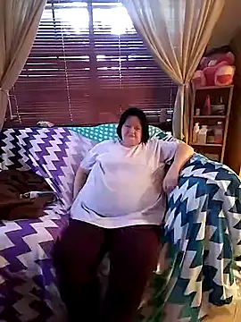 Snapshot of Bayou_Woman68 chatting on 07/07/26, 11:53 Bayou Woman68 online show from 07/07/26, 11:53