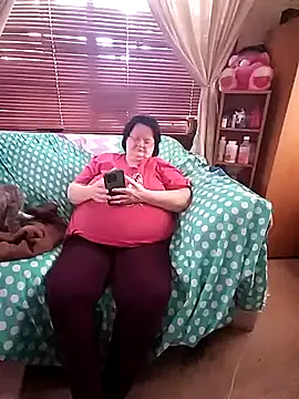 Snapshot of Bayou_Woman68 chatting on 07/17/26, 11:31 Bayou Woman68 online show from 07/17/26, 11:31
