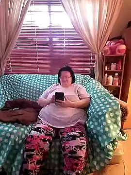Snapshot of Bayou_Woman68 chatting on 07/18/26, 03:16 Bayou Woman68 online show from 07/18/26, 03:16