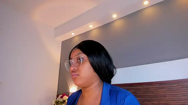 Adelehottman online show from 10/27/25, 12:20