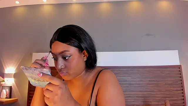 Adelehottman online show from 10/31/25, 12:33