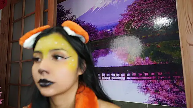 miss lizith online show from 10/27/25, 11:03