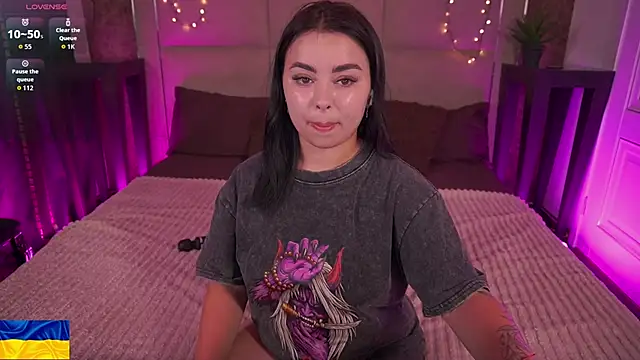 SusieWood online show from 06/22/26, 08:06
