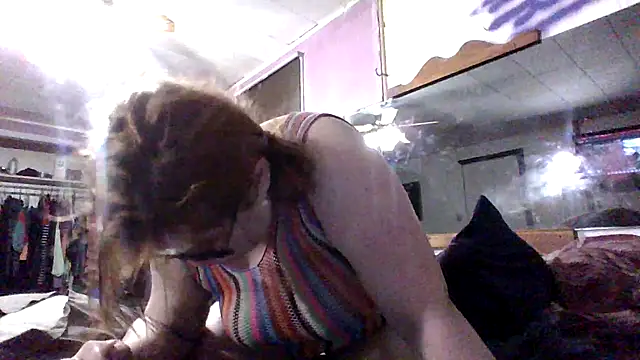 Snapshot of Sweetexibition chatting on 03/22/25, 10:59 Sweetexibition online show from 03/22/25, 10:59