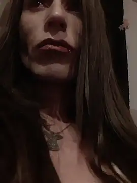 Snapshot of VanillaSeXy chatting on 11/11/25, 02:33 VanillaSeXy online show from 11/11/25, 02:33