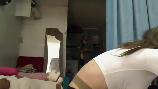 Snapshot of VanillaSeXy chatting on 03/04/26, 06:30 VanillaSeXy online show from 03/04/26, 06:30