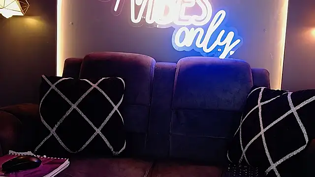 LOLIITA  LOVE online show from 02/20/25, 06:57