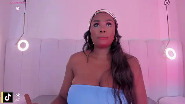  huge boobs ebony online show from 01/11/26, 07:08