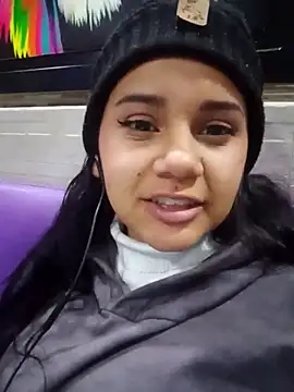  Miaaleon online show from 02/27/25, 10:42