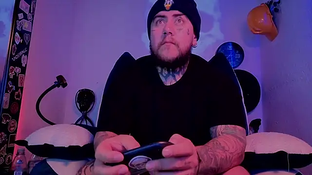 Ash gusbig online show from 09/18/25, 03:08