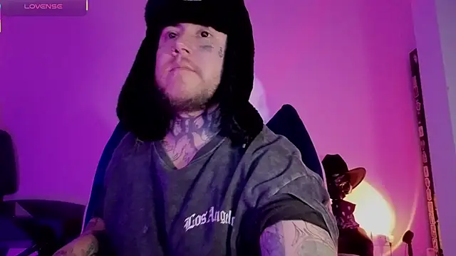 Ash gusbig online show from 11/11/25, 01:27