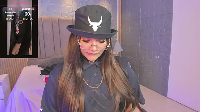Snapshot of ArigyGomez chatting on 04/16/26, 08:42 ArigyGomez online show from 04/16/26, 08:42