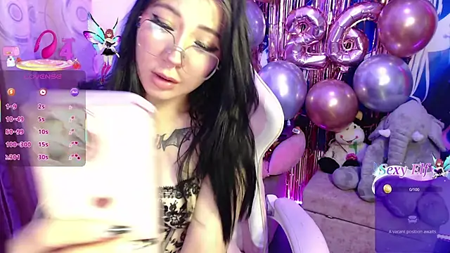 GamerCarrie online show from 05/10/26, 12:38