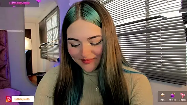 Snapshot of cattaleya___ chatting on 01/04/25, 04:43 cattaleya online show from 01/04/25, 04:43