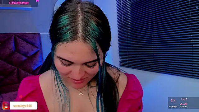 Snapshot of cattaleya___ chatting on 01/21/25, 08:30 cattaleya online show from 01/21/25, 08:30