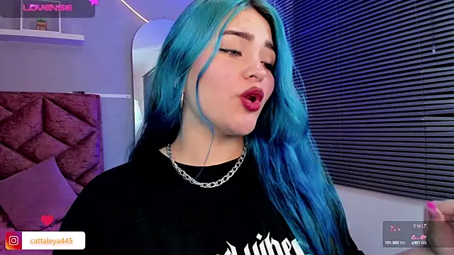 Snapshot of cattaleya___ chatting on 01/24/25, 03:22 cattaleya online show from 01/24/25, 03:22