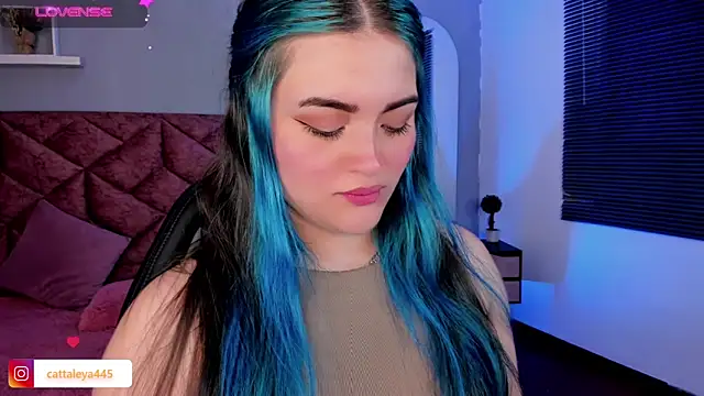 Snapshot of cattaleya___ chatting on 01/25/25, 06:34 cattaleya online show from 01/25/25, 06:34